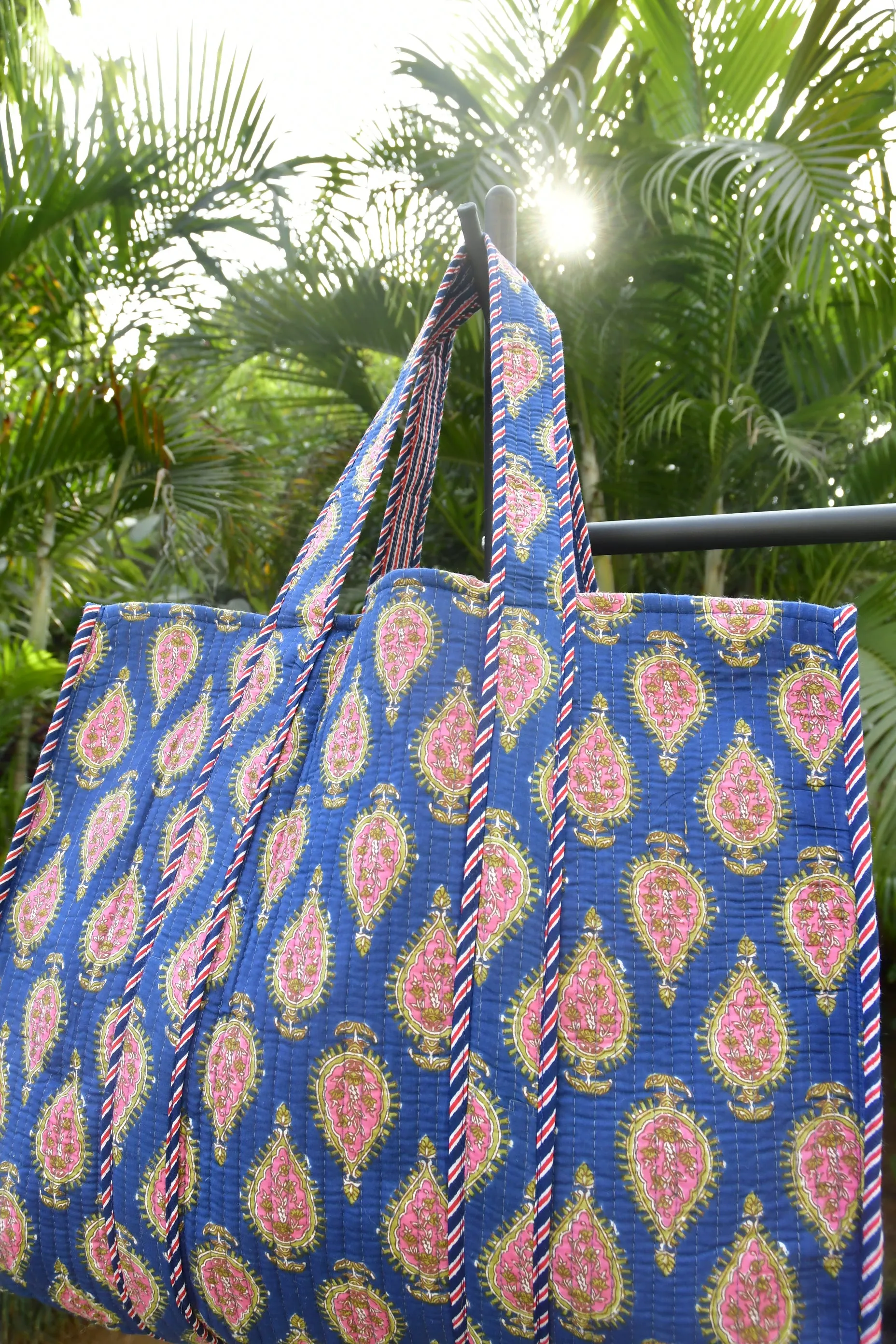 Jaipur Delight: Blue Buta Tote Bag for Stylish Convenience