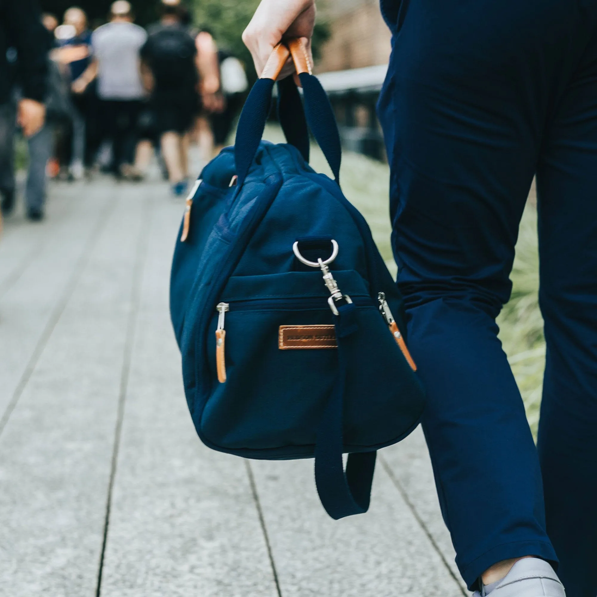 Large Garment Duffel Bag- Navy/Navy