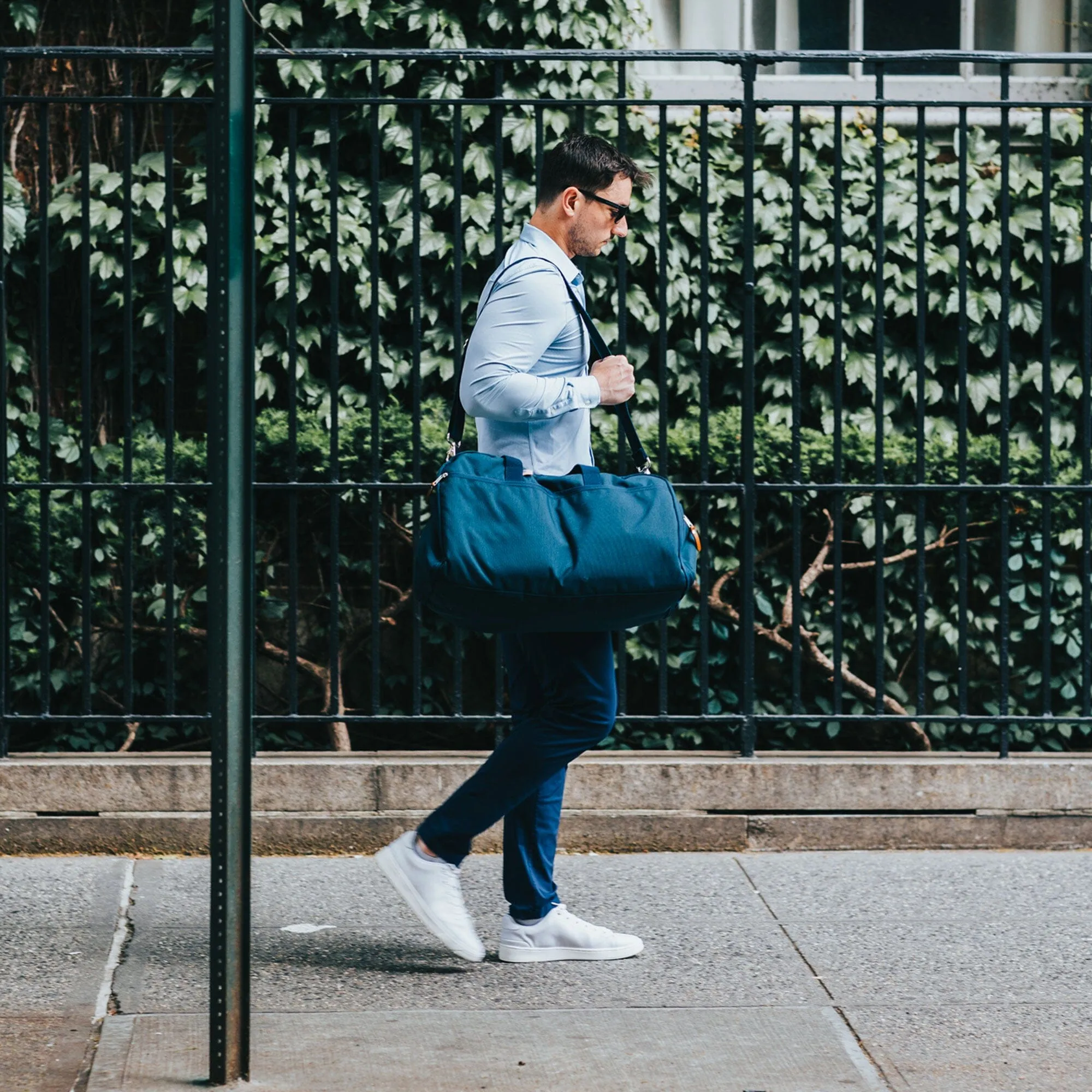 Large Garment Duffel Bag- Navy/Navy